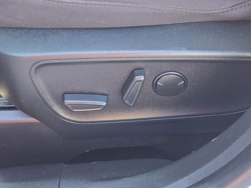 Used 2023 Ford Escape Active w/ Tech Pack #1 AWD/4WD image 11