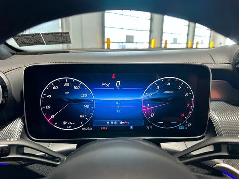 New 2026 Mercedes-Benz GLC 300 4MATIC image 9