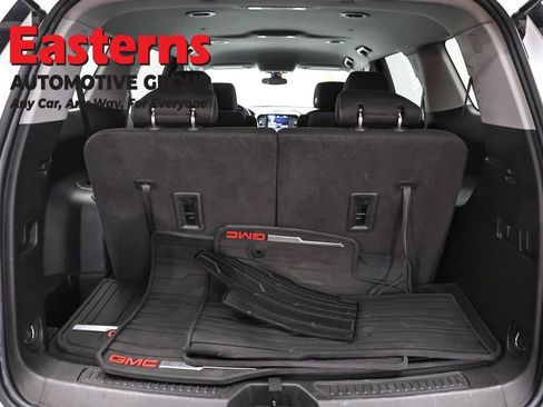 Used 2022 GMC Acadia SLE image 9