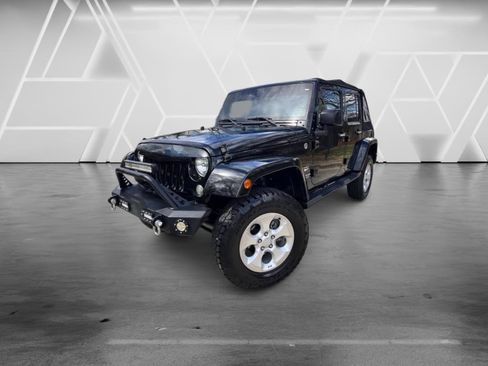 Used 2015 Jeep Wrangler Unlimited Sahara w/ Connectivity Group AWD/4WD image 1