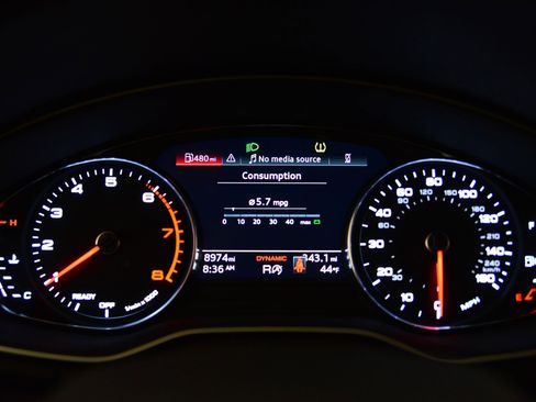 Certified 2024 Audi Q5 2.0T Premium w/ Convenience Package image 15