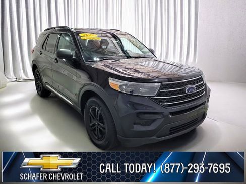 Used 2022 Ford Explorer XLT image 10
