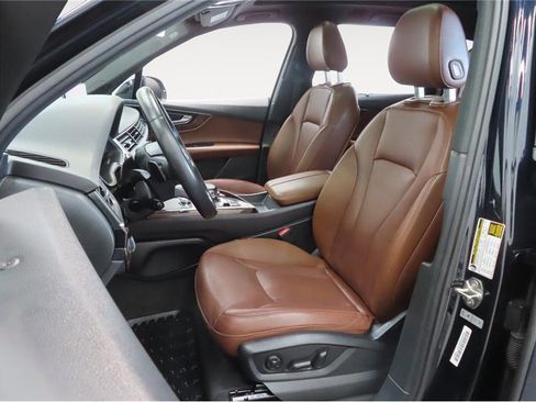 Used 2018 Audi Q7 3.0T Premium Plus w/ Premium Plus Package image 8
