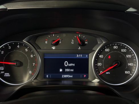 Used 2025 Chevrolet Blazer LT AWD/4WD image 14