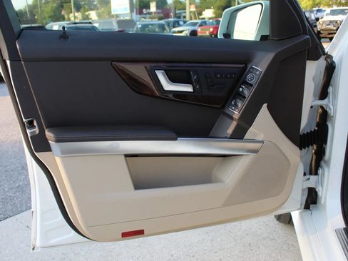Used 2014 Mercedes-Benz GLK 350 2WD image 9