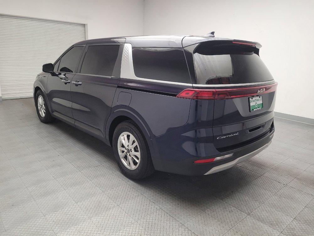 Used 2022 Kia Carnival LX FWD image 5