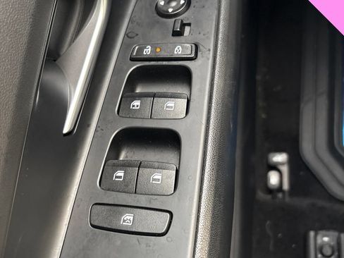 Certified 2024 Hyundai Elantra SE FWD image 12