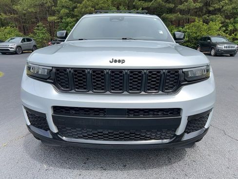Used 2021 Jeep Grand Cherokee L Laredo AWD/4WD image 2