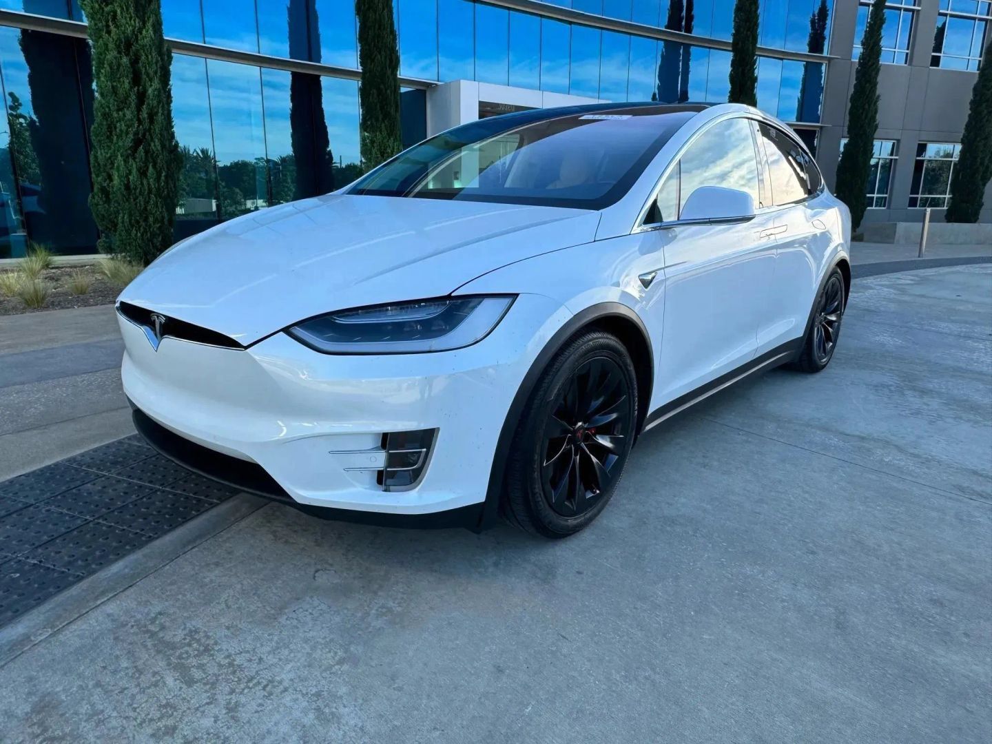 Used 2017 Tesla Model X P100D AWD/4WD image 11
