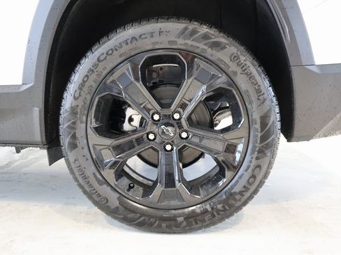 New 2026 Chevrolet Equinox LT w/ Convenience Package II image 39