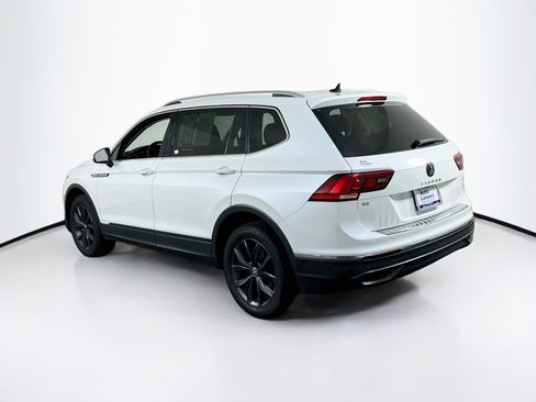 Used 2023 Volkswagen Tiguan SE AWD/4WD image 7