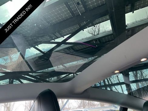 Used 2023 Tesla Model 3 Standard Range image 9