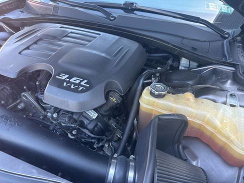 Used 2015 Chrysler 300 Limited image 12