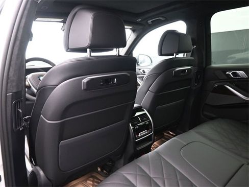 New 2026 BMW X5 sDrive40i image 10