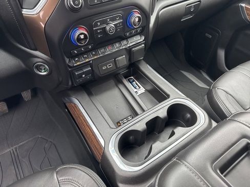 Used 2021 Chevrolet Silverado 1500 High Country w/ Technology Package image 22