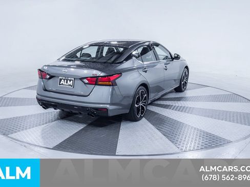Used 2025 Nissan Altima 2.5 SR FWD image 14