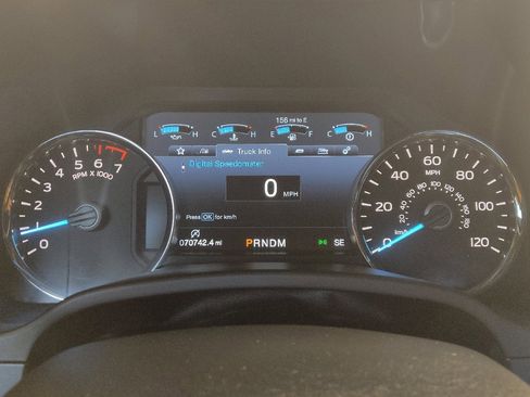 Used 2019 Ford F150 Lariat RWD image 23