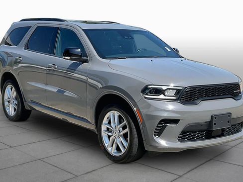 Used 2025 Dodge Durango GT AWD/4WD image 3
