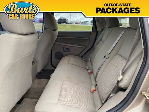 Used 2006 Jeep Grand Cherokee Laredo w/ Trailer Tow Group AWD/4WD image 18