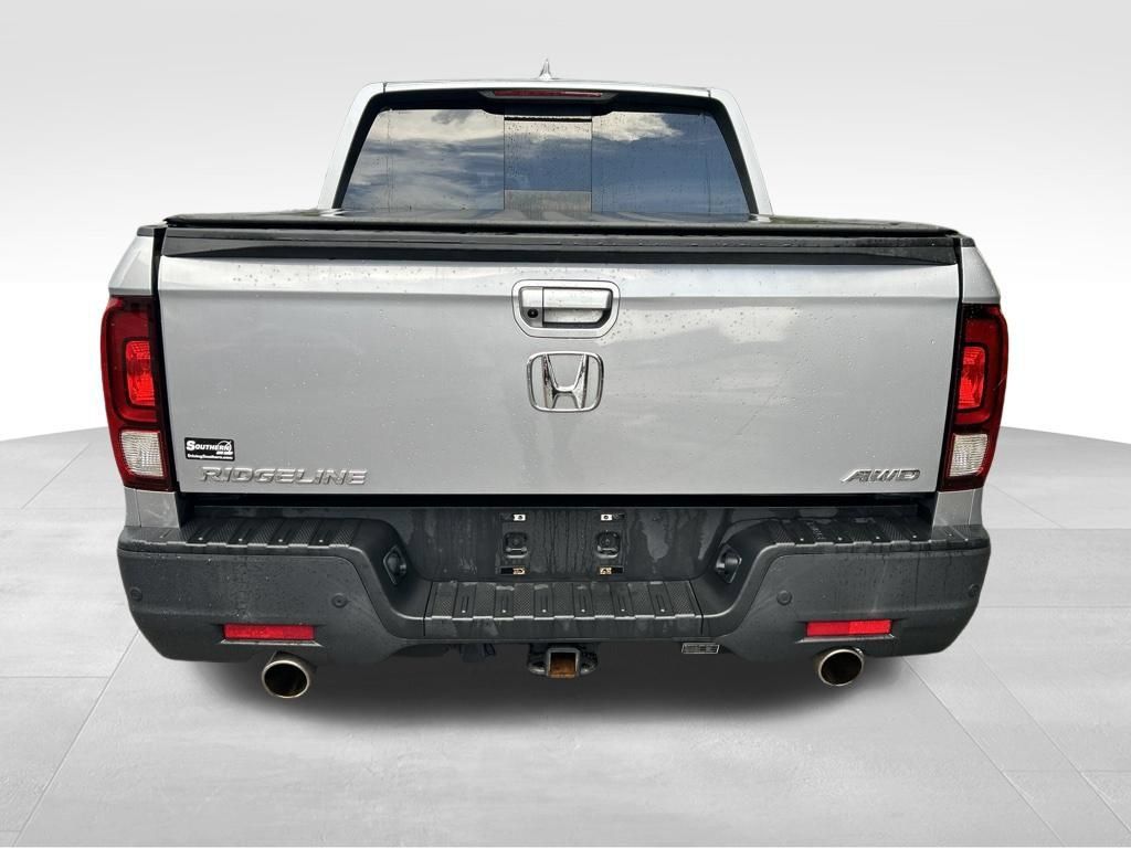 Used 2023 Honda Ridgeline RTL-E image 4