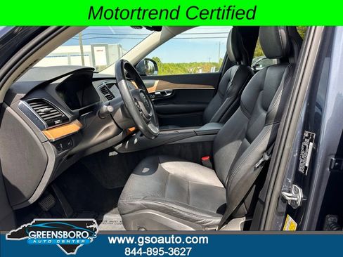 Used 2021 Volvo XC90 T6 Momentum w/ Protection Package image 12