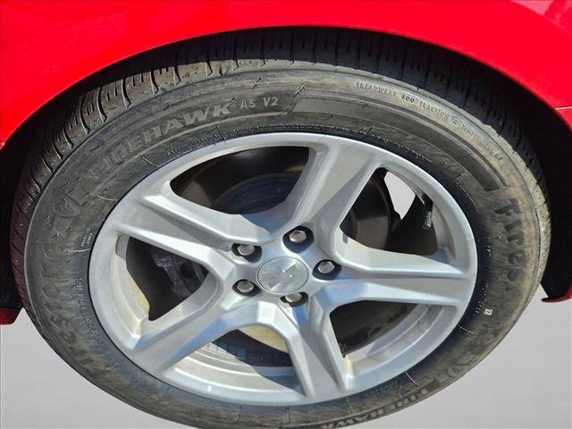 Used 2020 Chevrolet Camaro LT RWD image 8