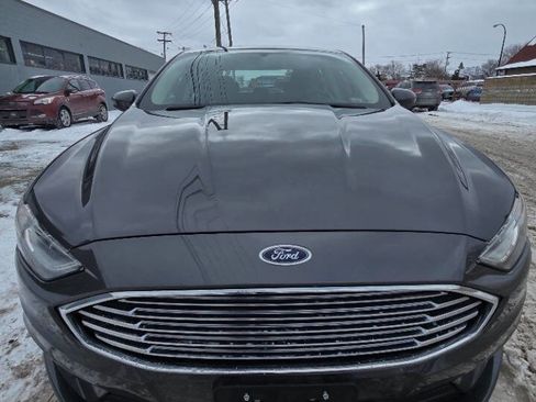 Used 2018 Ford Fusion S image 4