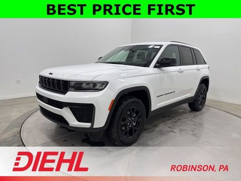New 2026 Jeep Grand Cherokee Altitude AWD/4WD image 3