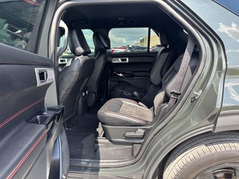 Used 2024 Ford Explorer ST-Line w/ Class IV Trailer Tow Package AWD/4WD image 14