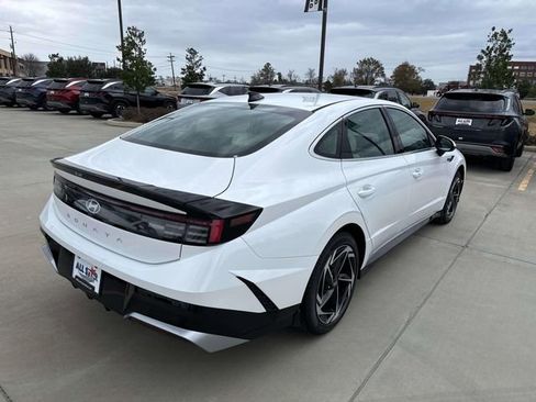New 2026 Hyundai Sonata SEL FWD image 9