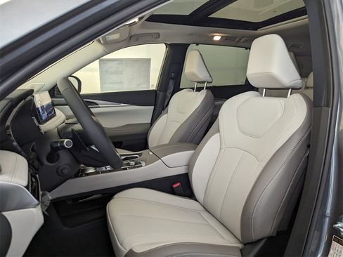 New 2026 INFINITI QX60 Luxe w/ Cargo Package image 5