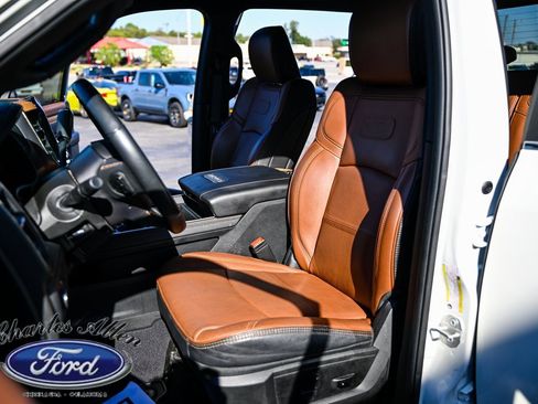 Used 2024 RAM 3500 Limited w/ Towing Technology Group image 10