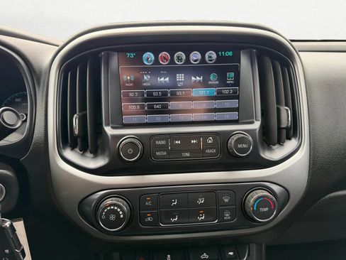 Used 2018 Chevrolet Colorado LT w/ LT Convenience Package RWD image 16