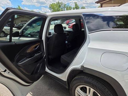 Used 2019 GMC Terrain SLE FWD image 35