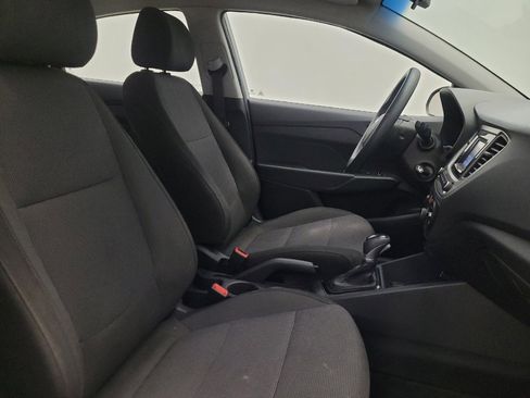 Used 2018 Hyundai Accent SE FWD image 21