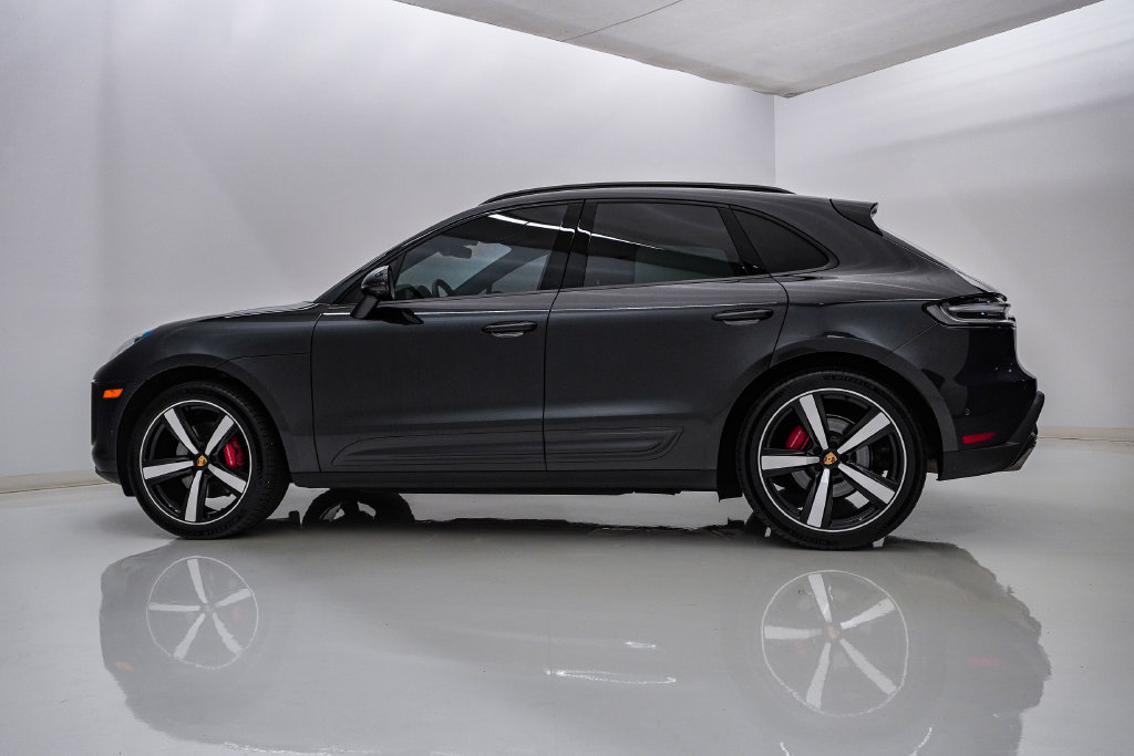 Used 2024 Porsche Macan S AWD/4WD image 2