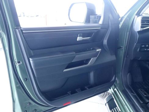 Used 2022 Toyota Tundra SR5 w/ SR5 Premium Package RWD image 12