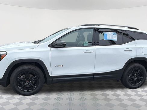 Used 2023 GMC Terrain AT4 AWD/4WD image 8