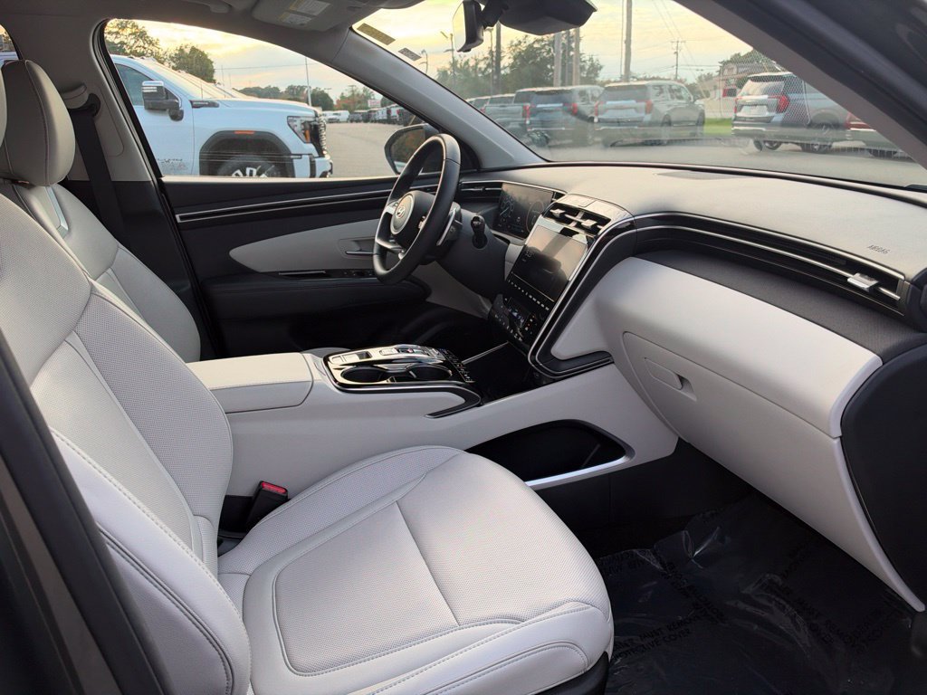 Used 2023 Hyundai Tucson Limited AWD/4WD image 11