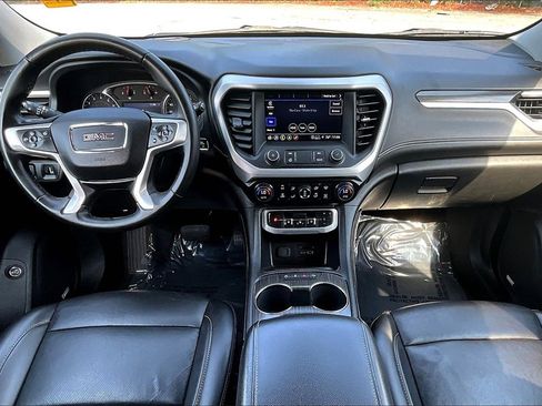 Certified 2023 GMC Acadia SLT image 8