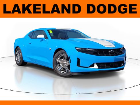 Used 2023 Chevrolet Camaro LT image 1