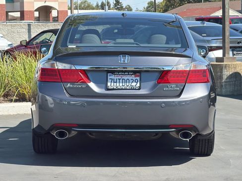 Used 2014 Honda Accord Touring image 8