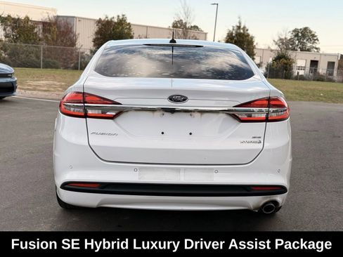 Used 2017 Ford Fusion SE w/ Equipment Group 602A image 7