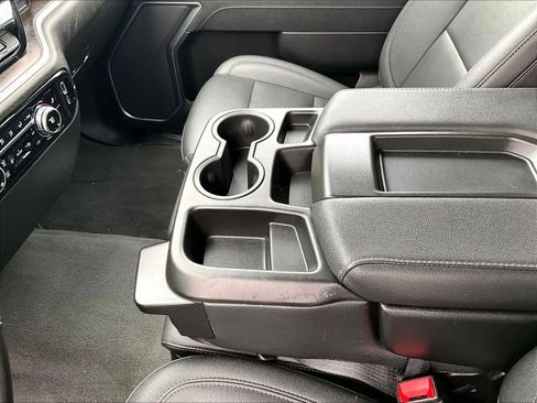 Used 2025 GMC Sierra 1500 SLT image 20