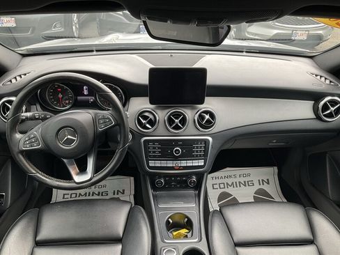 Used 2018 Mercedes-Benz GLA 250 4MATIC image 17
