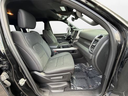 Used 2025 RAM 1500 Big Horn AWD/4WD image 17
