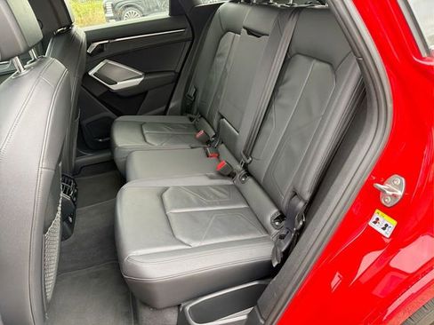 Used 2024 Audi Q3 2.0T Premium image 25