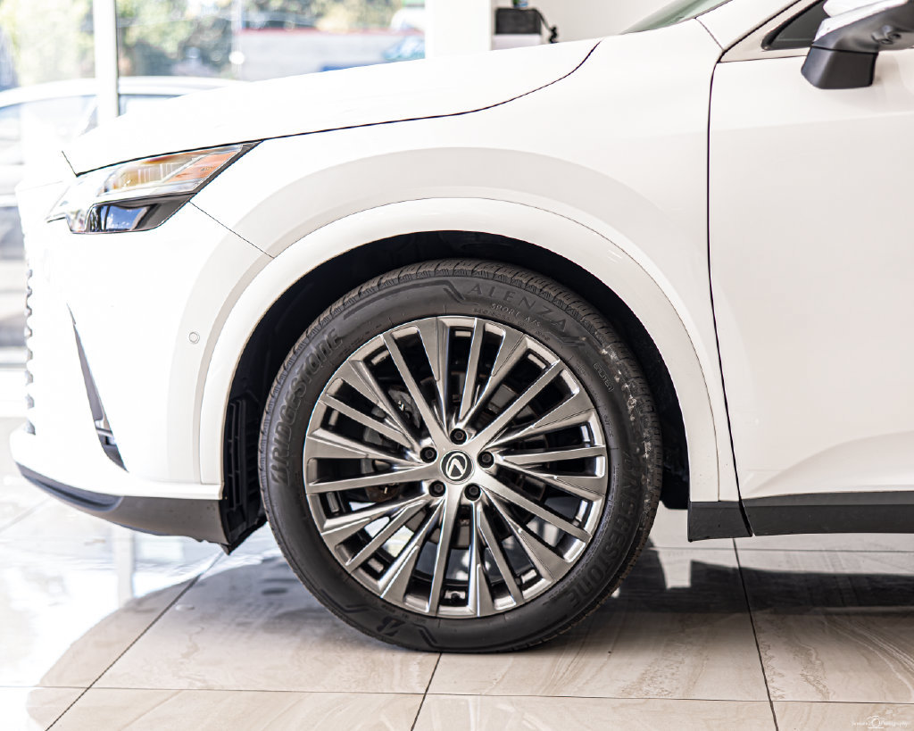 Used 2023 Lexus RX 350 AWD w/ Cold Area Package image 8