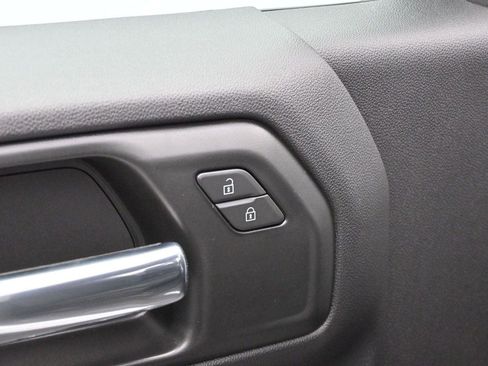 Used 2025 Chevrolet Silverado 1500 Custom Trail Boss w/ Turbomax Blackout Package AWD/4WD image 10