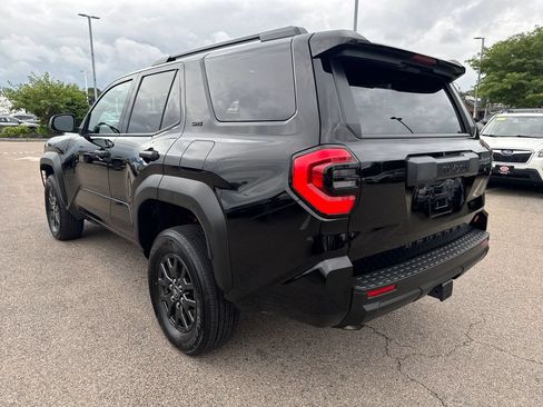 Used 2026 Toyota 4Runner SR5 AWD/4WD image 5
